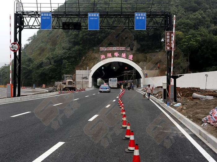 ��������X����